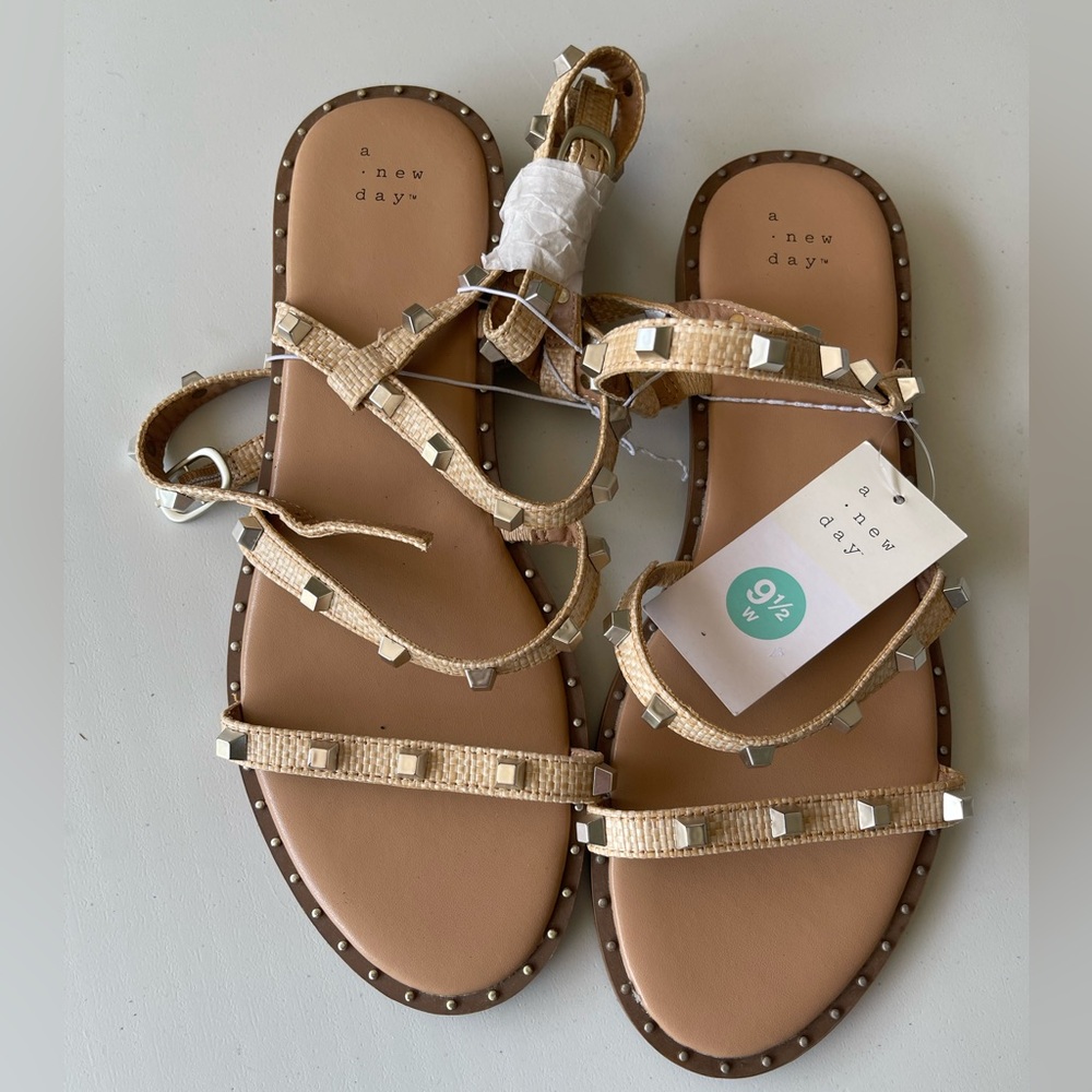 A New Day flat woman’s sandals size 9 1/2 wide